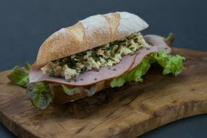 Broodje Beenham eiersalade